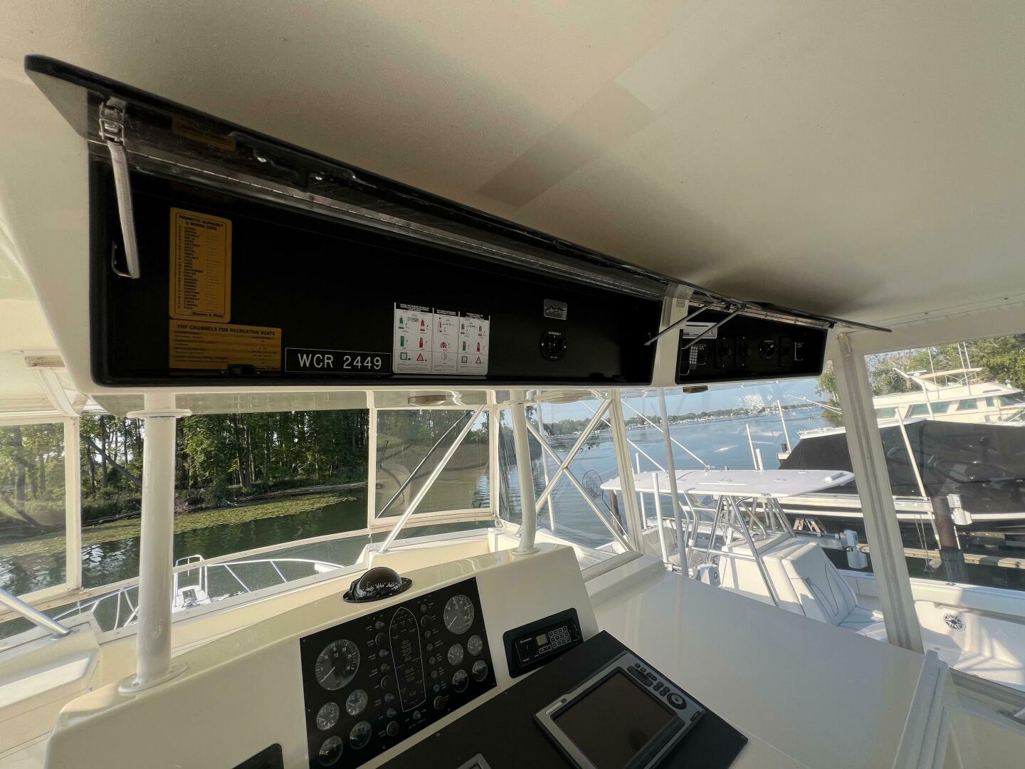 Slide: The Image of Viking 53 Convertible 1995 - 4768686