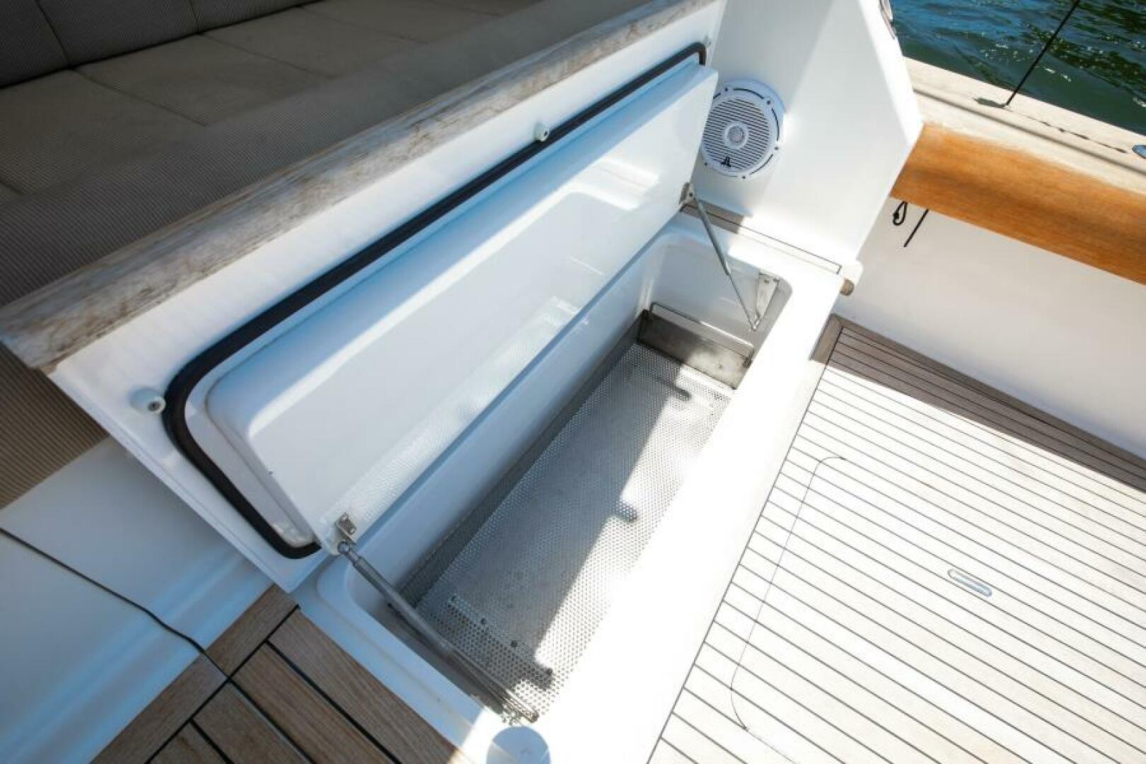 Slide: The Image of Viking 54 Mezzo II - Exterior Cockpit 2008 Viking 54 Convertible Mezzo II - 5056040