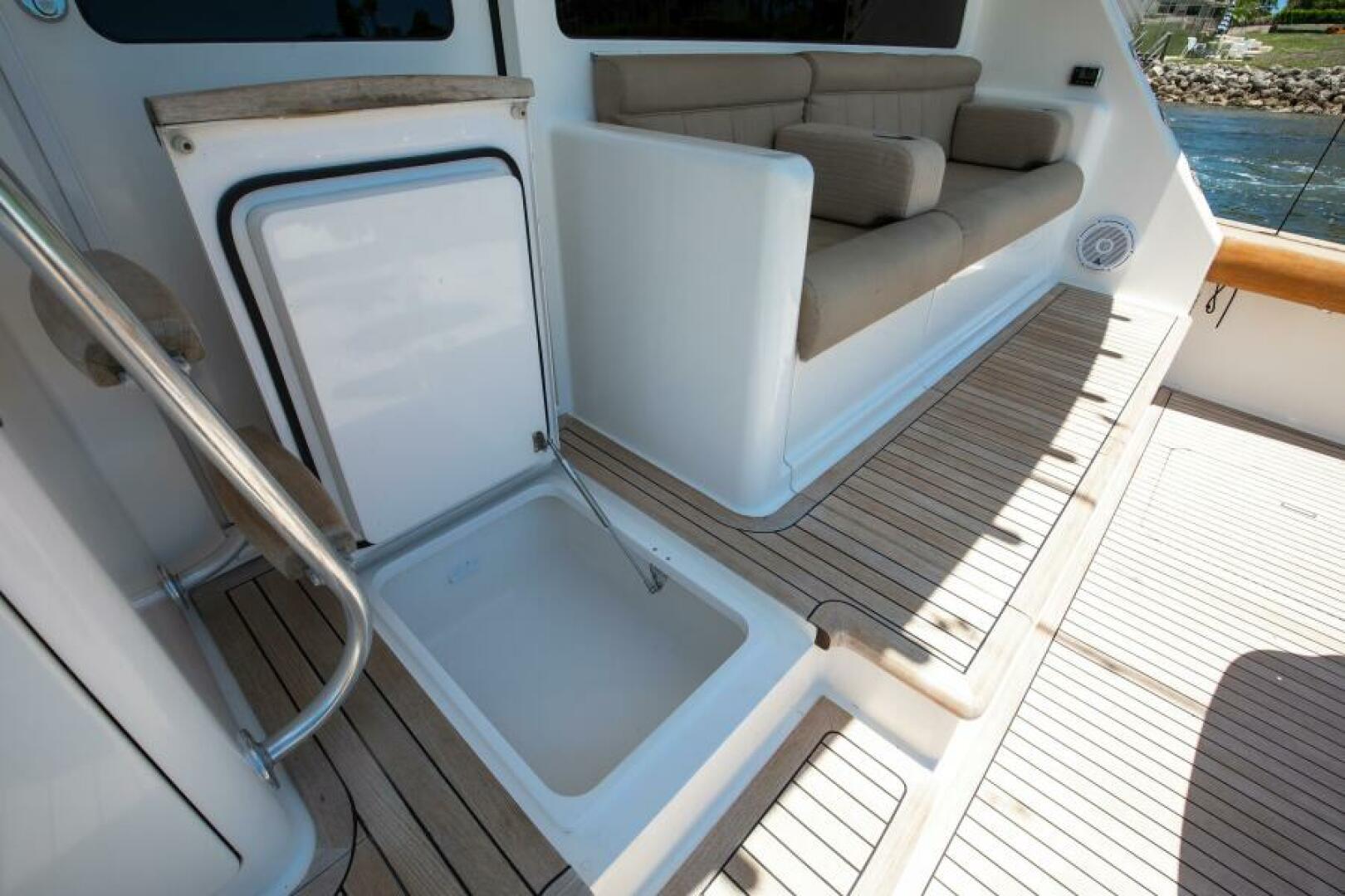 Slide: The Image of Viking 54 Mezzo II - Exterior Cockpit 2008 Viking 54 Convertible Mezzo II - 5056041