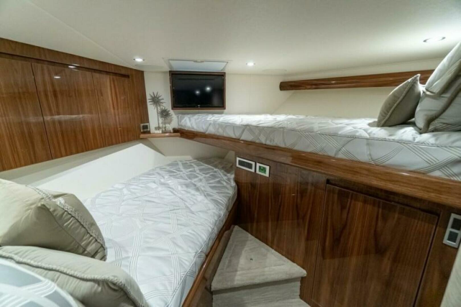 Slide: The Image of Viking 54 Convertible 2025 - 4527922