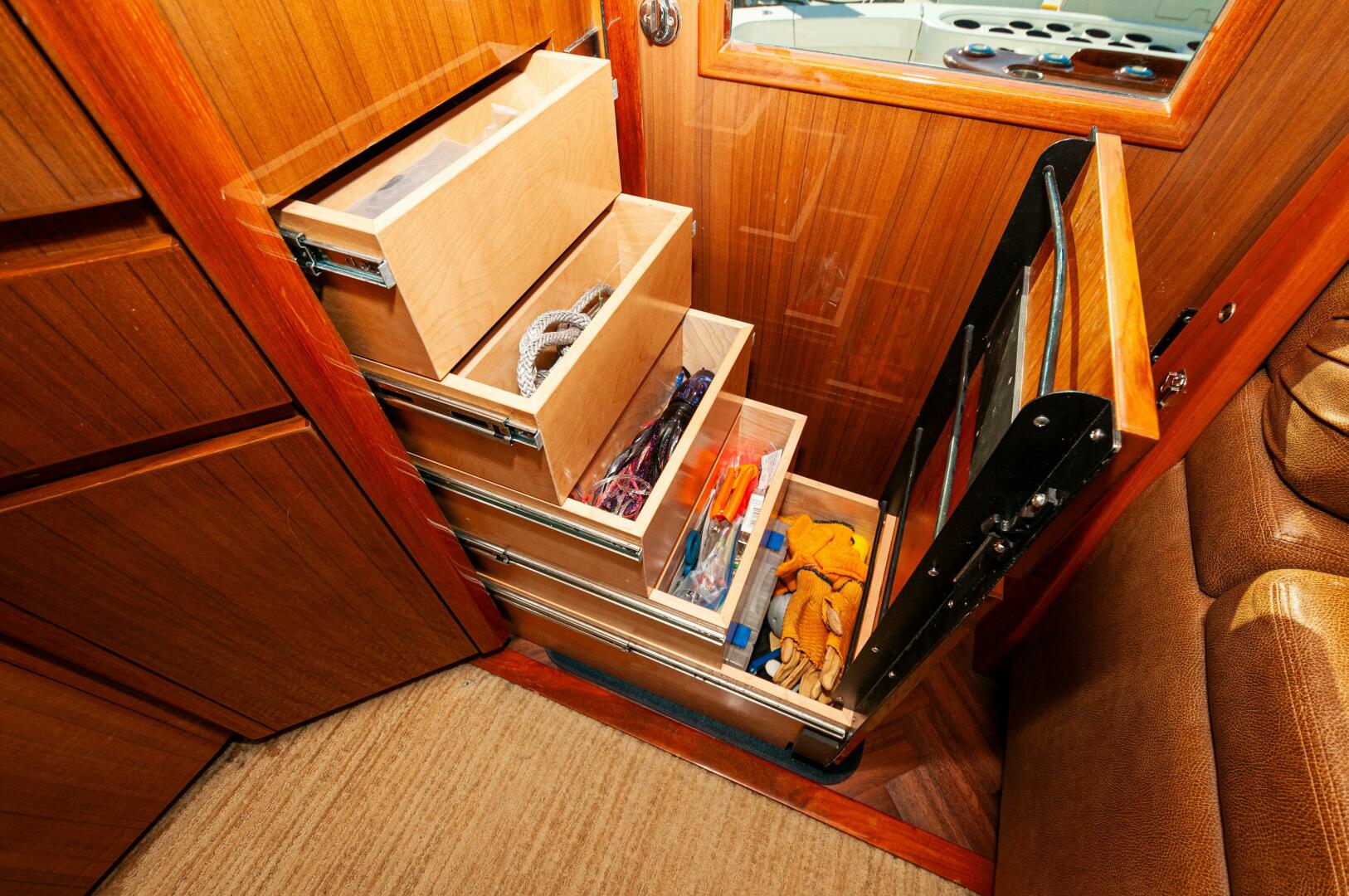 Slide: The Image of Salon - 4936791