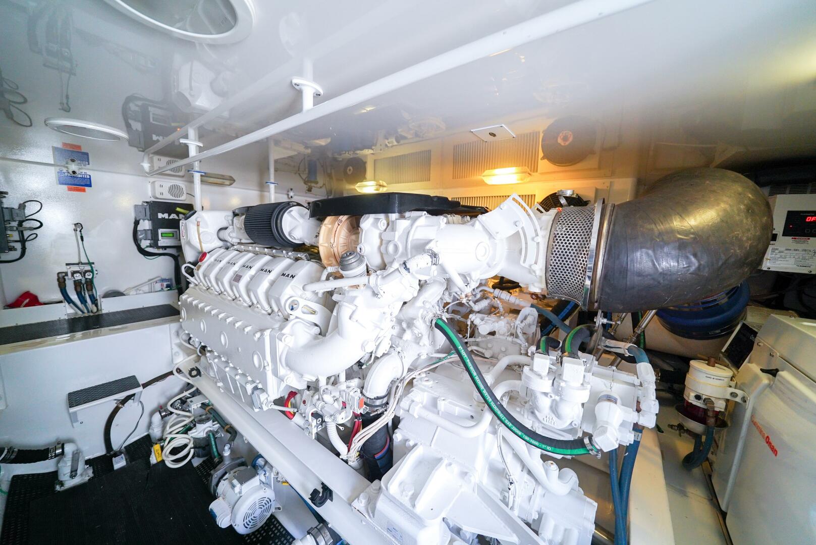 Slide: The Image of 2013 Viking 55 Convertible Synchronicity - 4686518