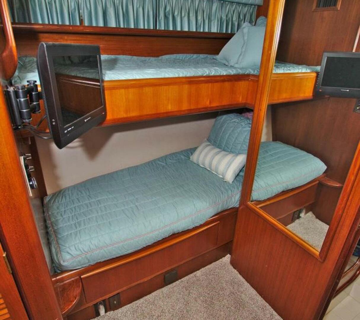 Slide: The Image of Viking 55 Motor Yacht 1991 - 5334560