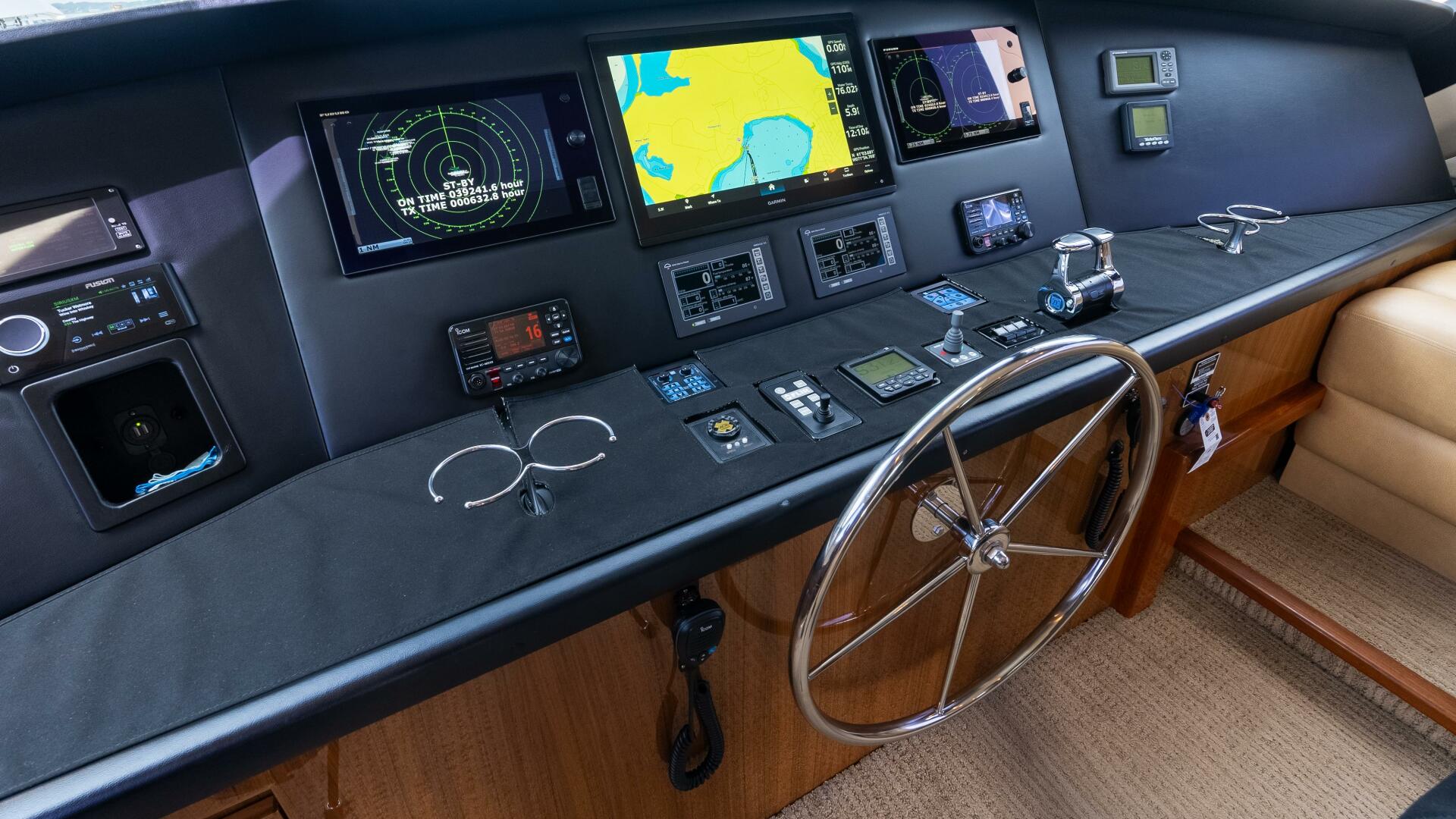 Slide: The Image of Viking 57 Enclosed Bridge 2011 - 27