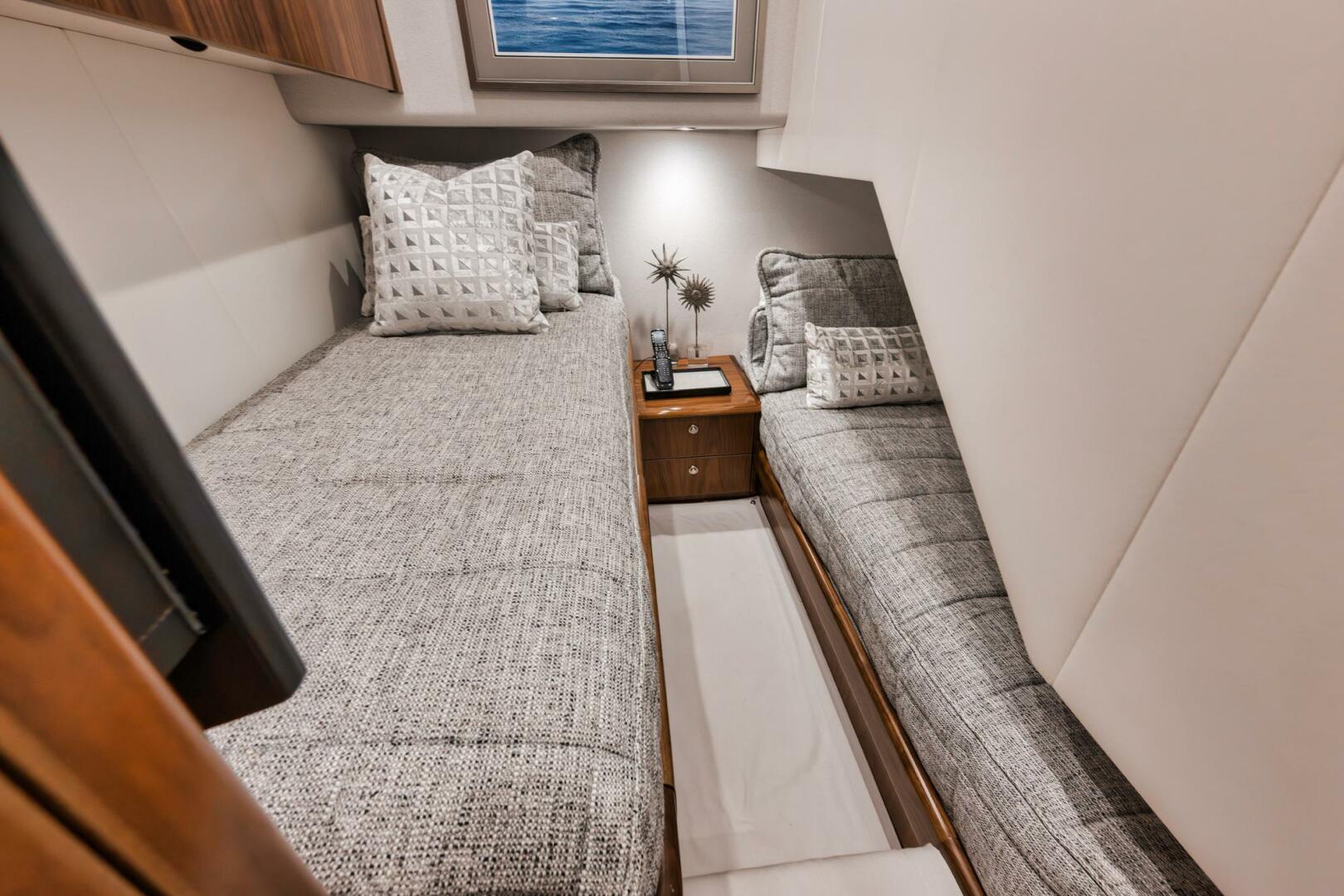 Slide: The Image of Viking 58 Convertible 2022 - 5240964