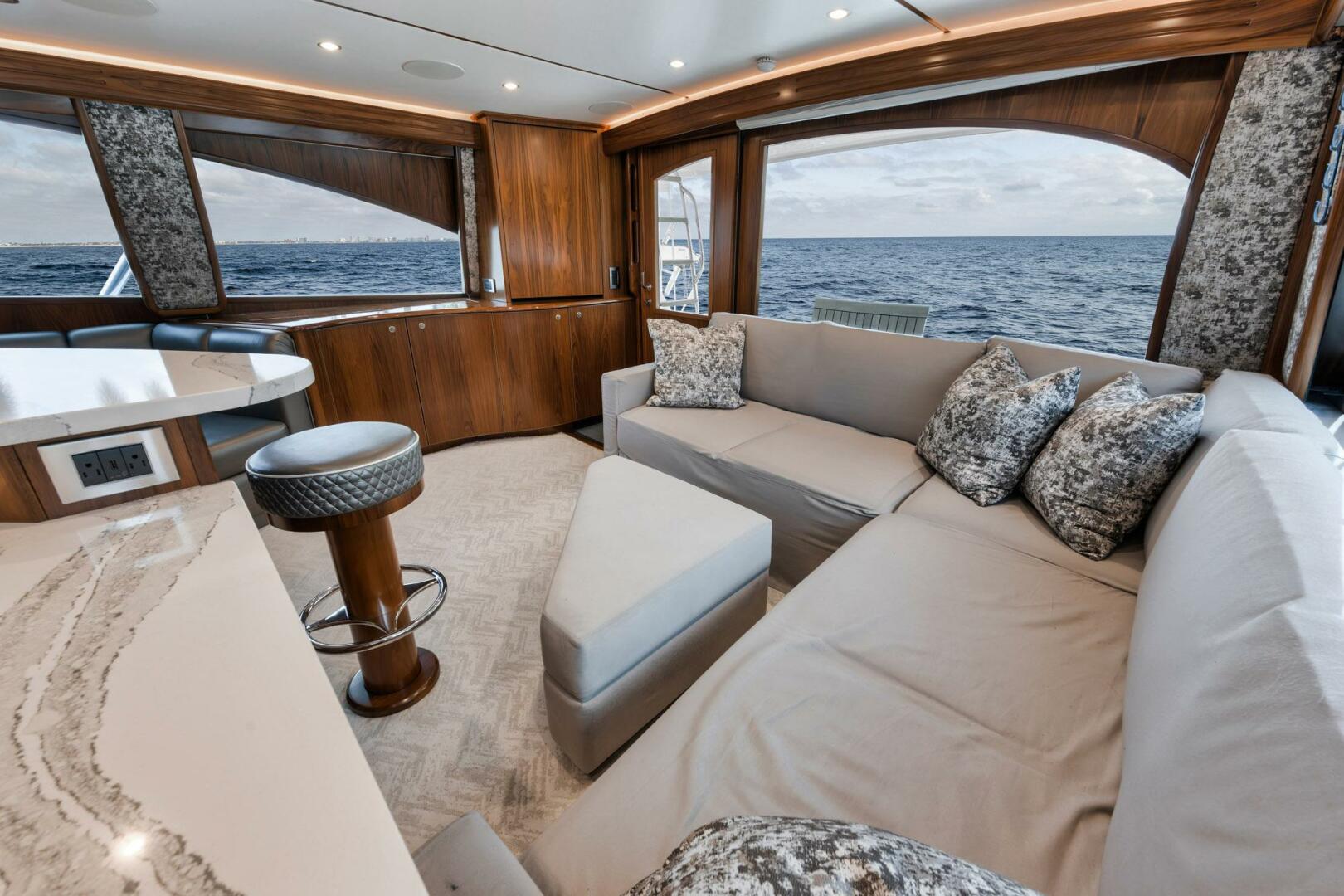 Slide: The Image of Viking 58 Convertible 2022 - 5240945