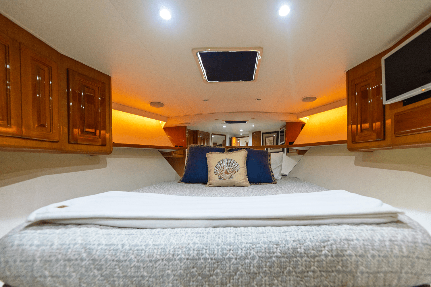 Slide: The Image of Viking 58 EB 2000 - 37