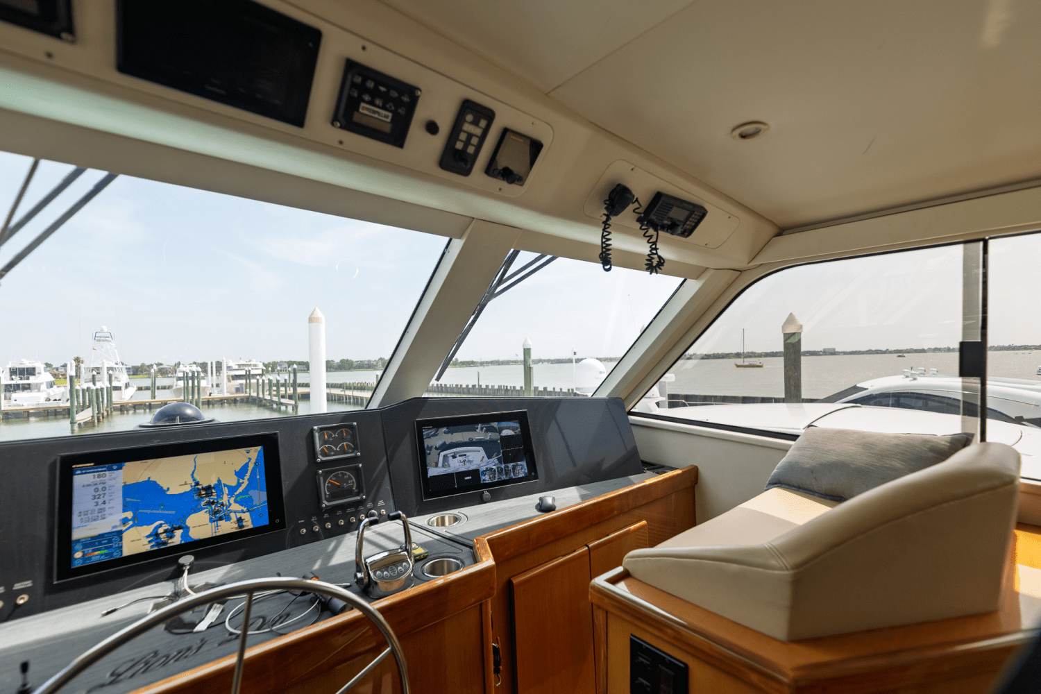 Slide: The Image of Viking 58 EB 2000 - 43