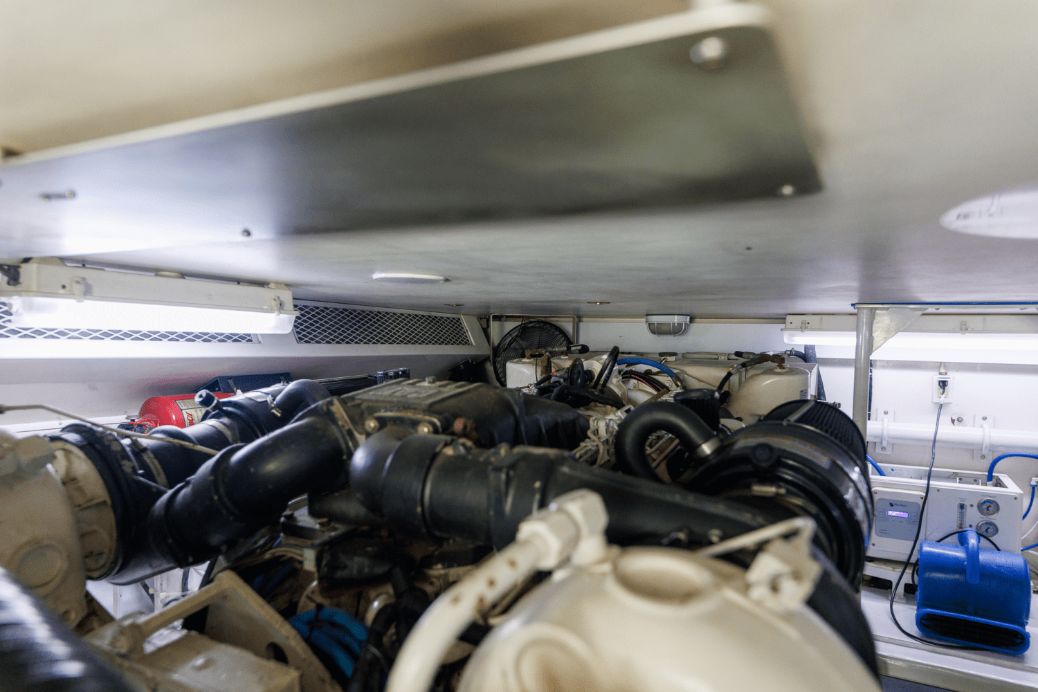 Slide: The Image of Viking 58 EB 2000 - 8