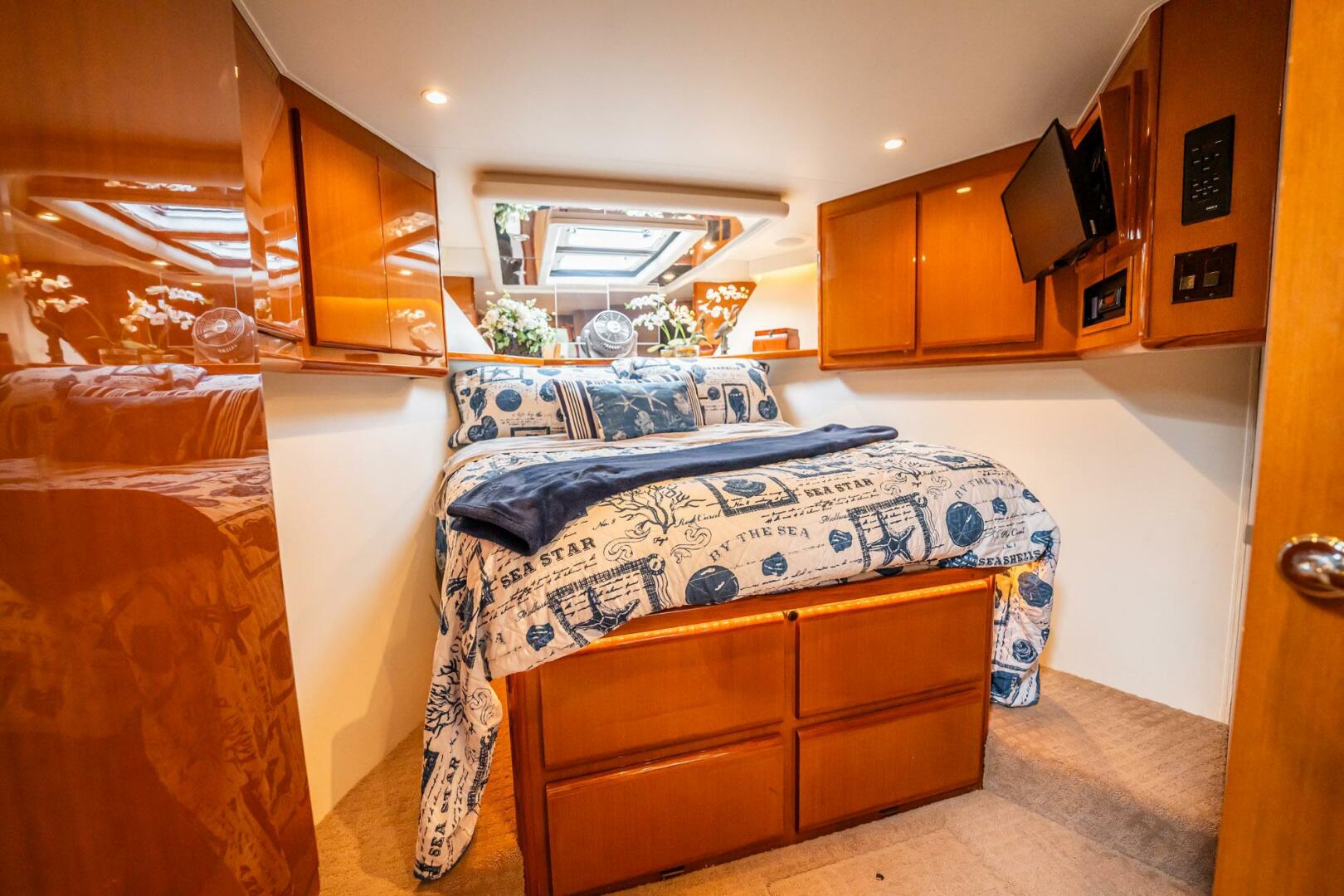 Slide: The Image of Viking 60 Cockpit Sport Yacht 2001 - 5116503
