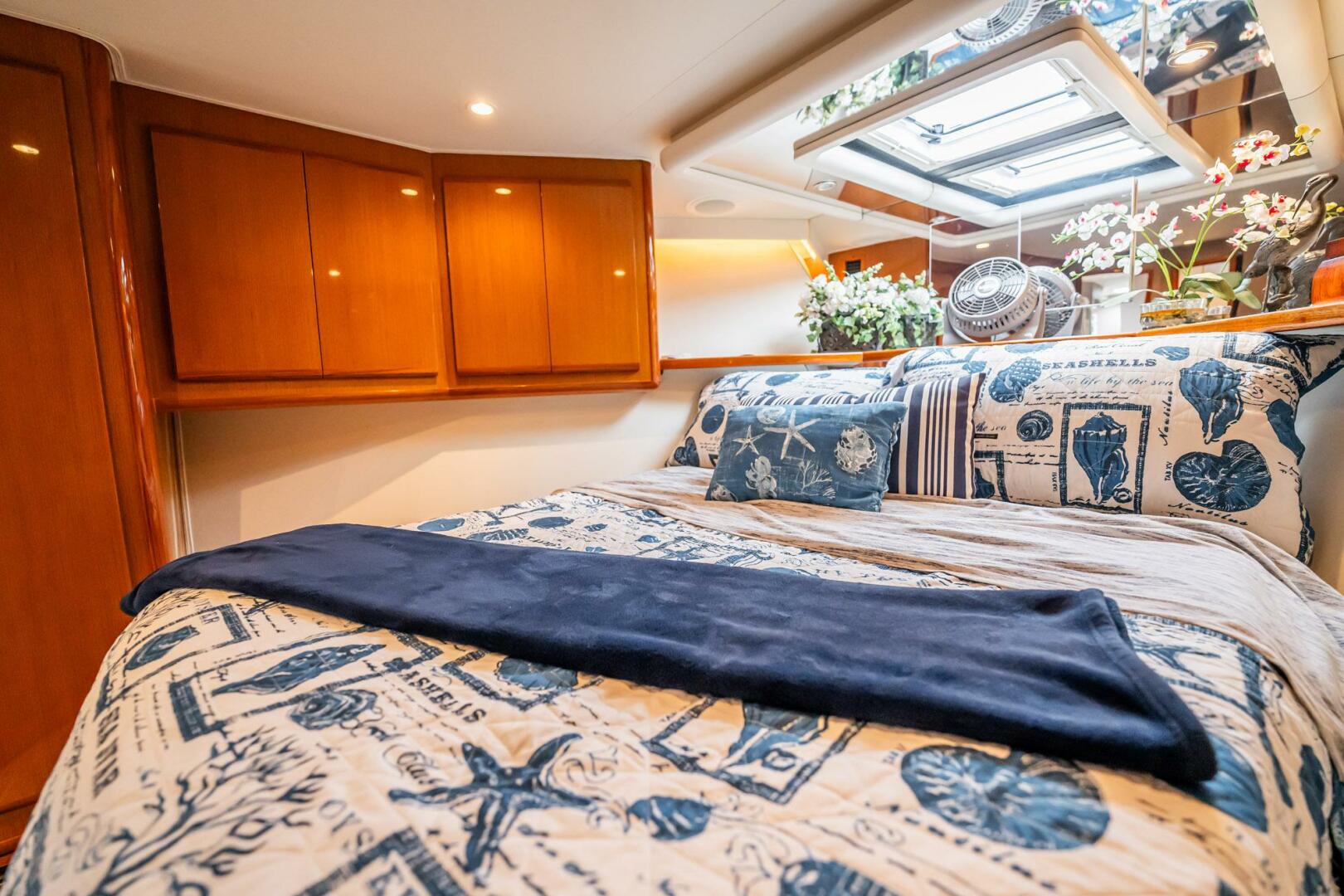 Slide: The Image of Viking 60 Cockpit Sport Yacht 2001 - 5116505