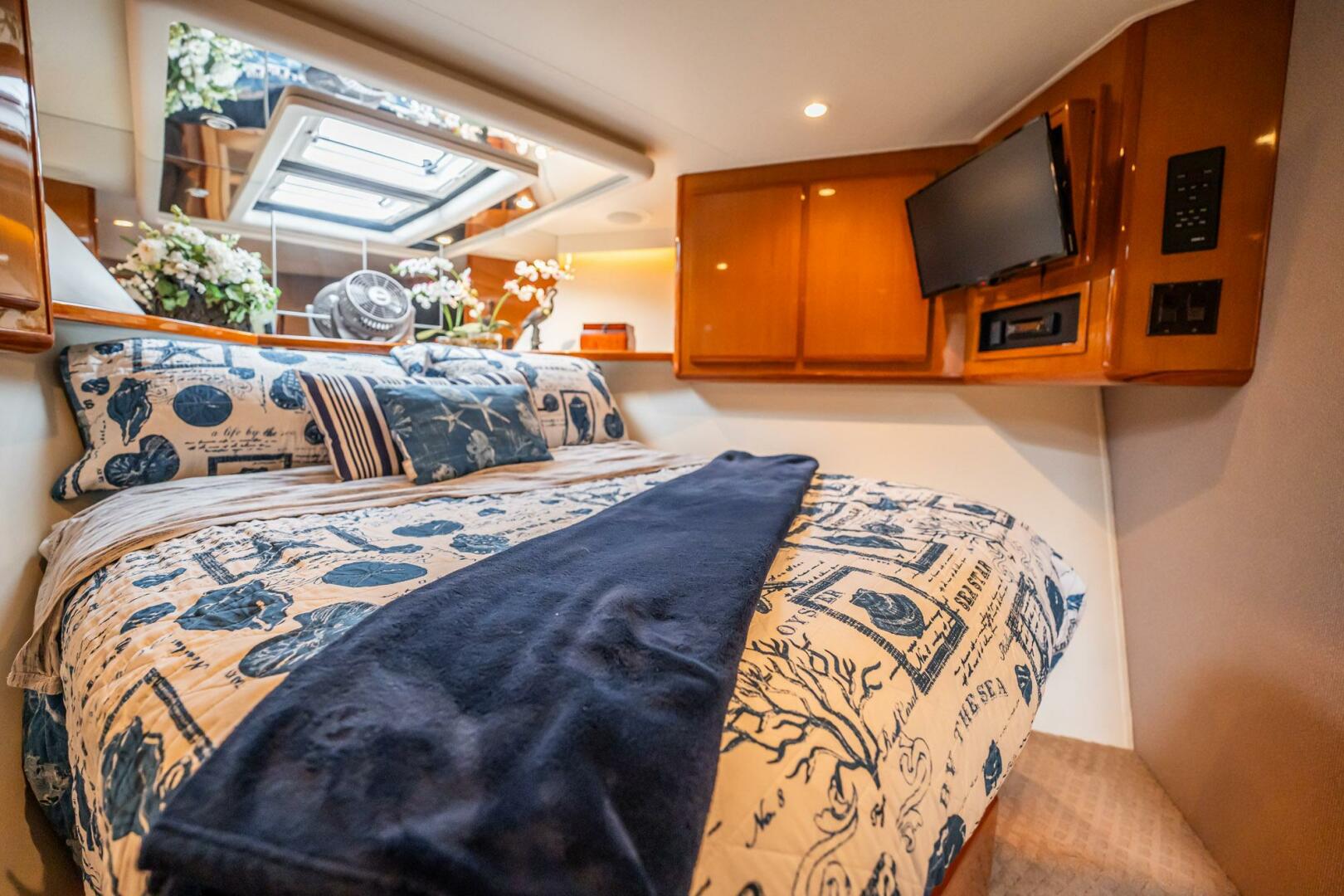 Slide: The Image of Viking 60 Cockpit Sport Yacht 2001 - 5116507