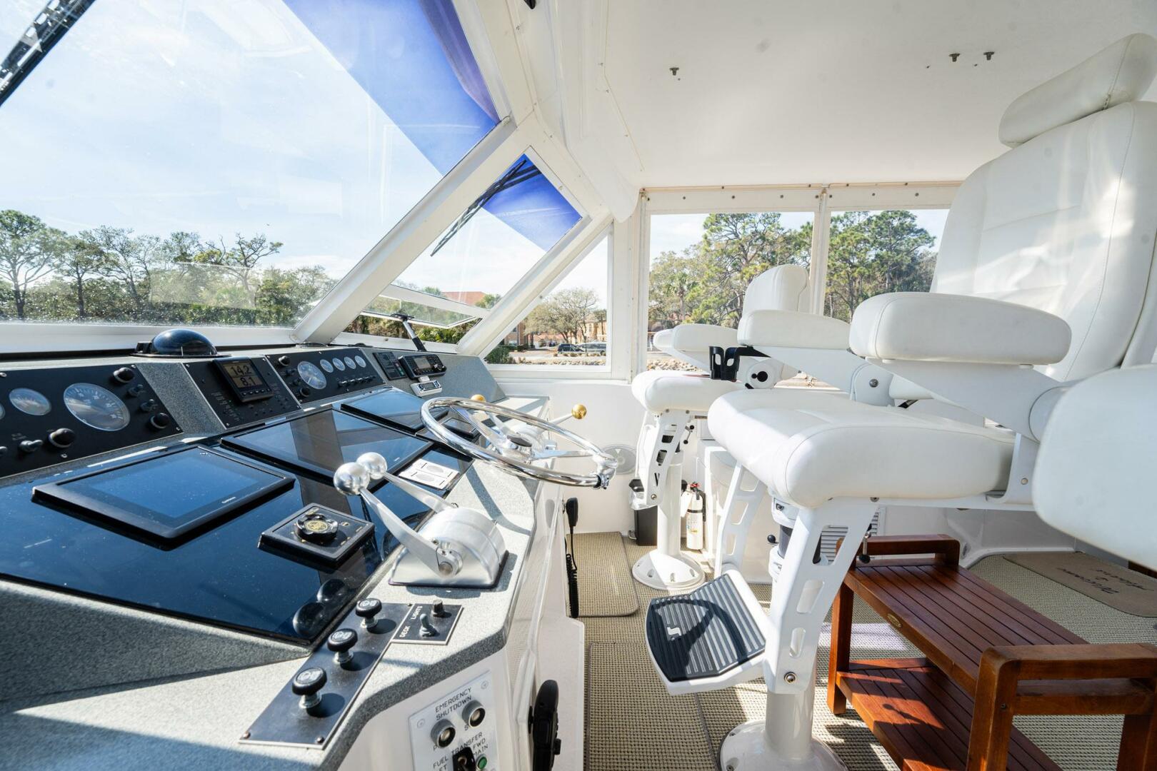 Slide: The Image of Viking 60 Cockpit Sport Yacht 2001 - 5116519