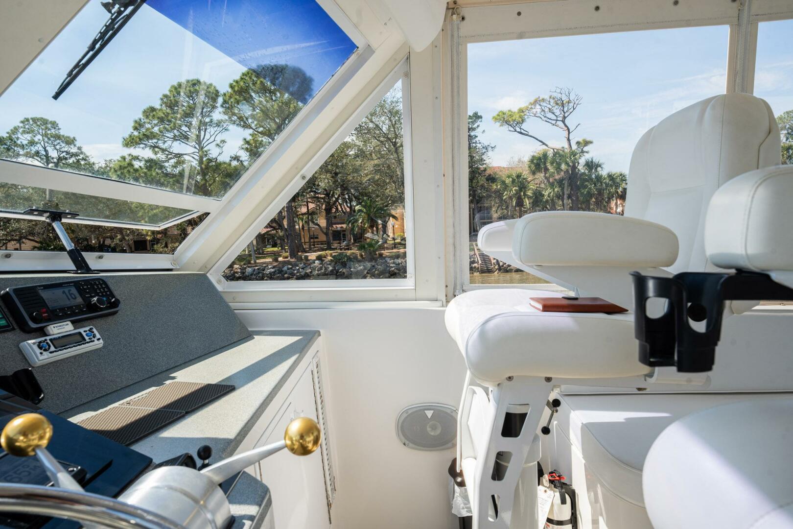 Slide: The Image of Viking 60 Cockpit Sport Yacht 2001 - 5116522