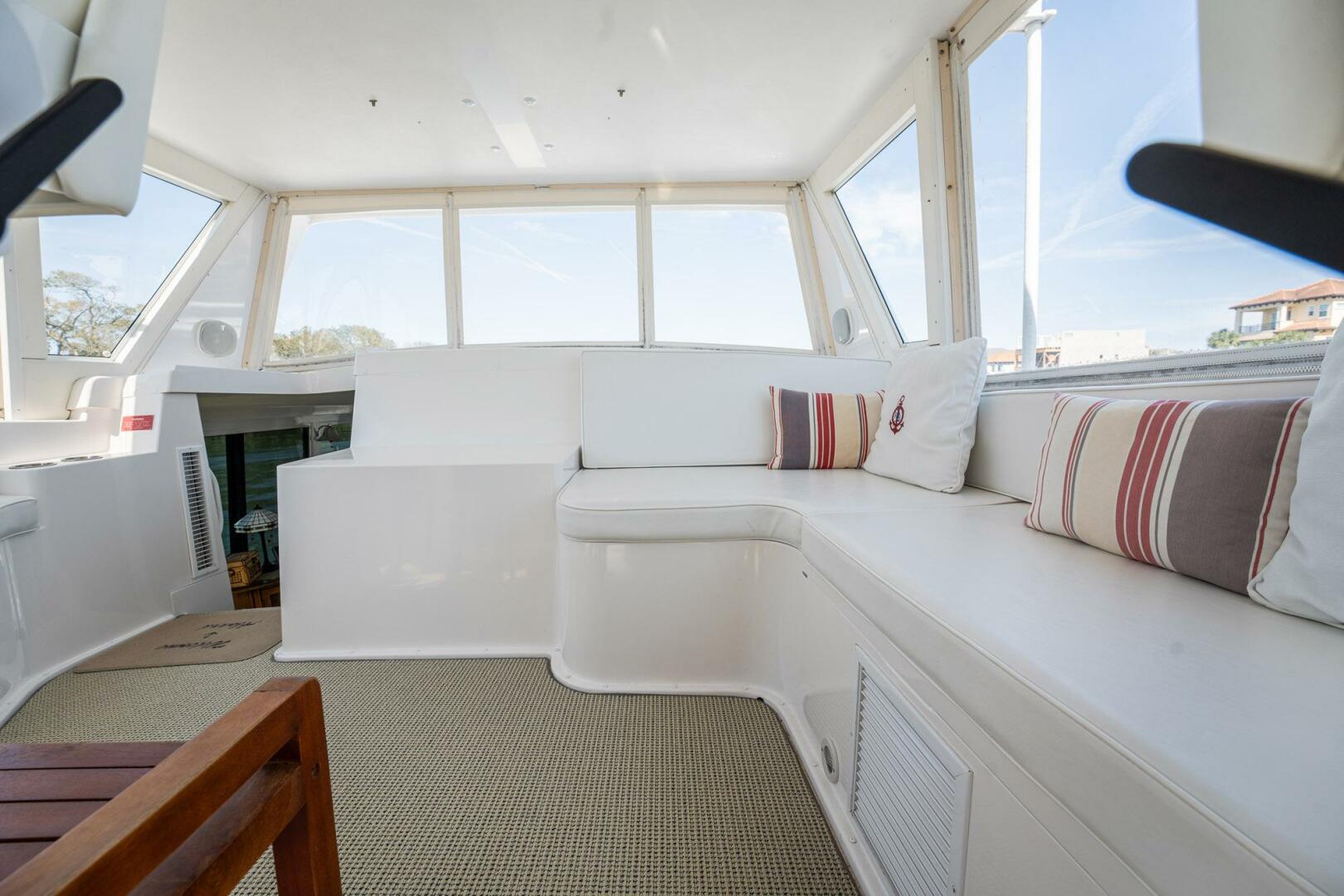 Slide: The Image of Viking 60 Cockpit Sport Yacht 2001 - 5116526