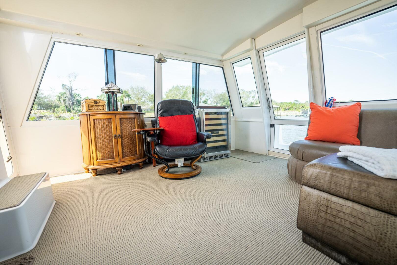 Slide: The Image of Viking 60 Cockpit Sport Yacht 2001 - 5116533