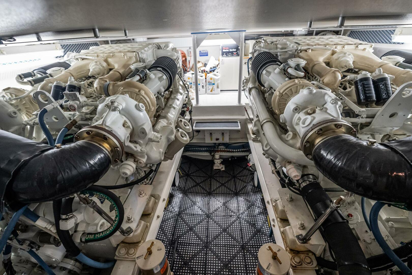 Slide: The Image of Viking 60 Cockpit Sport Yacht 2001 - 5116544