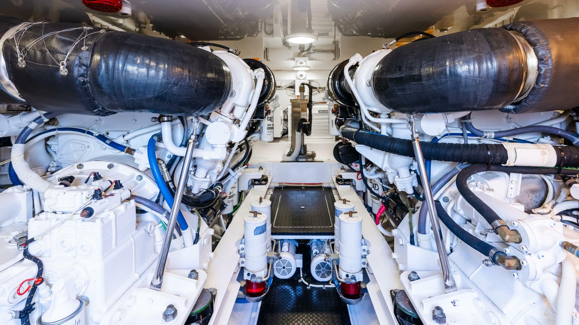 Slide: The Image of Viking 60 Convertible 2011 - 43