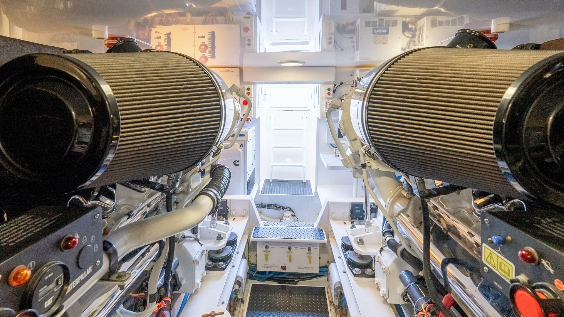Slide: The Image of Viking 60 Convertible 2011 - 44