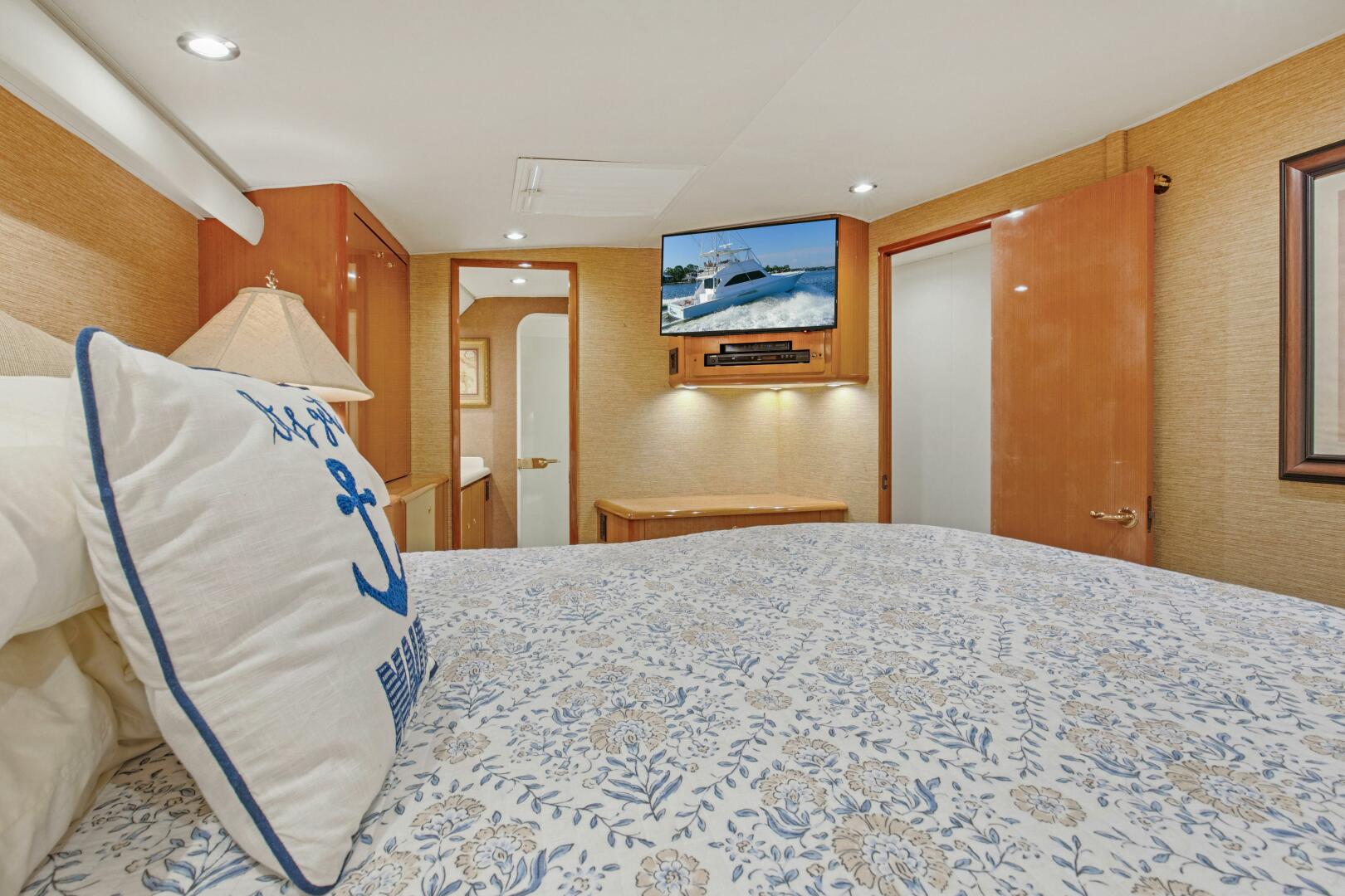 Slide: The Image of 2002 61 Viking Convertible Watusi Master Stateroom (1) - 4695124