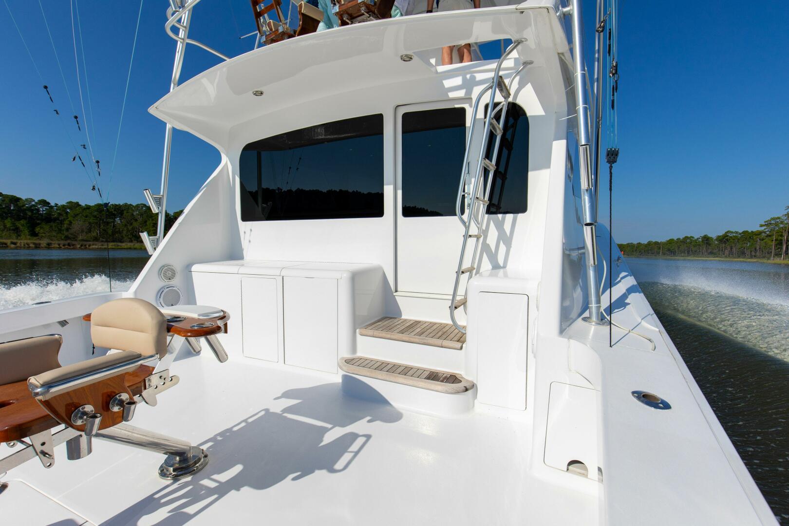 Slide: The Image of 2002 61 Viking Convertible Deck (1) - 4695212