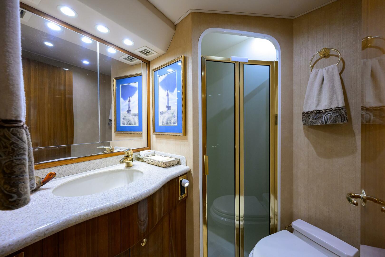 Slide: The Image of Viking 61 Enclosed Bridge 2006 - 4655171