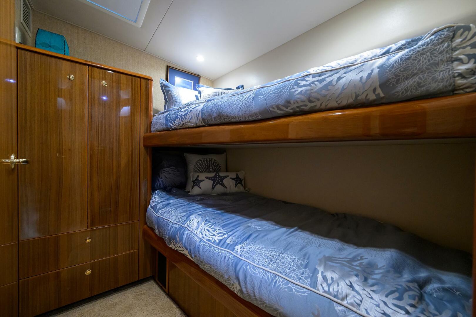 Slide: The Image of Viking 61 Enclosed Bridge 2006 - 4655172