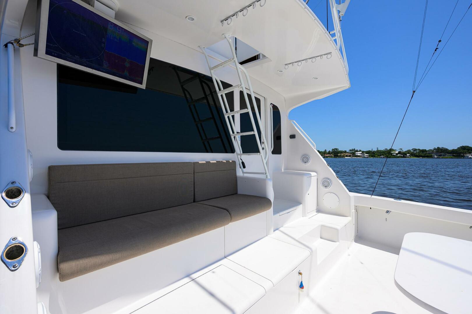 Slide: The Image of Viking 61 Enclosed Bridge 2006 - 4655179