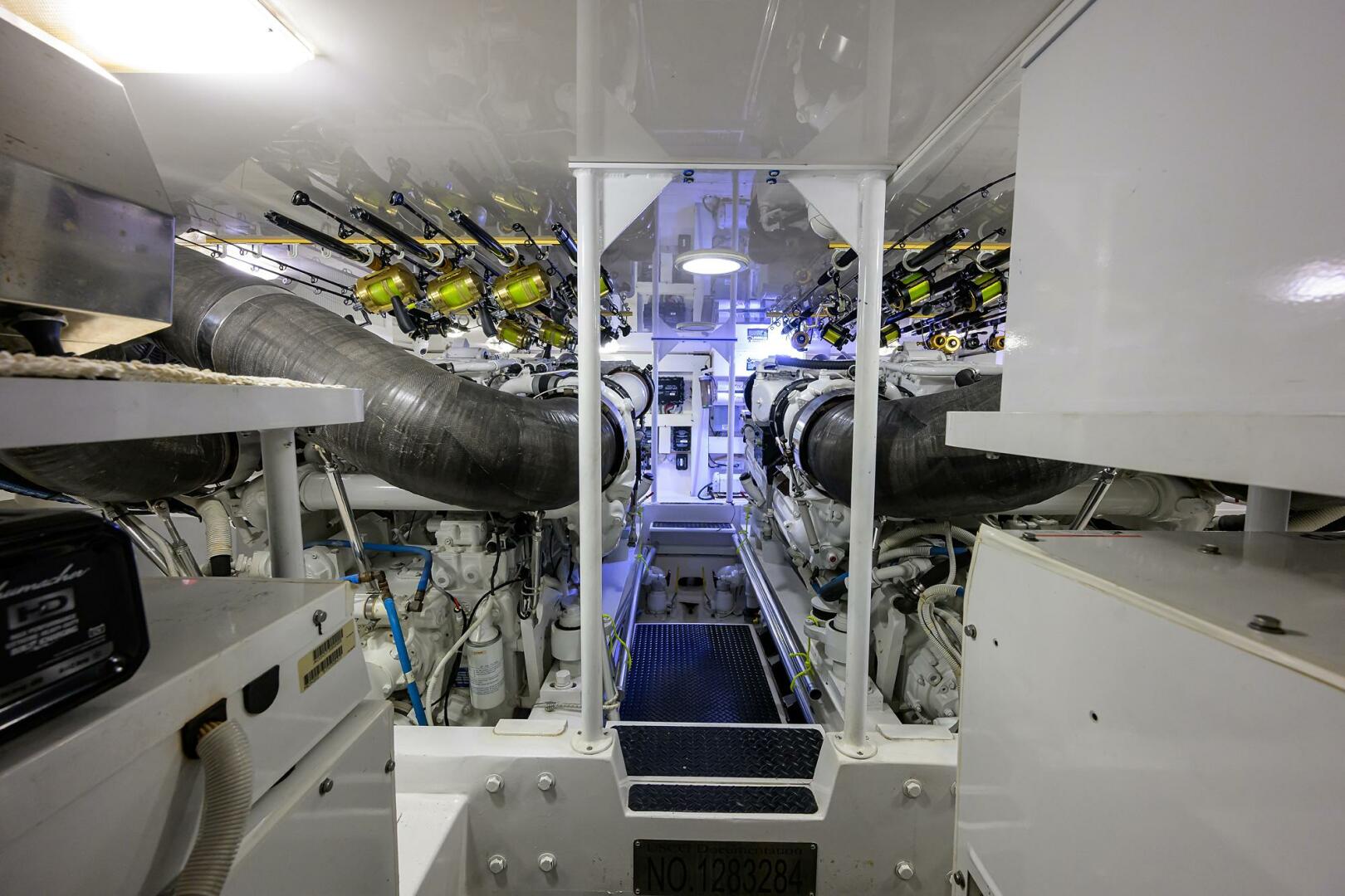 Slide: The Image of Viking 61 Enclosed Bridge 2006 - 4655190