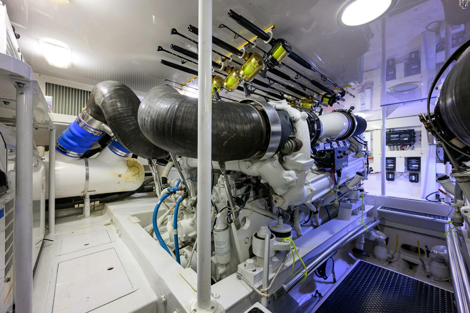 Slide: The Image of Viking 61 Enclosed Bridge 2006 - 4655191