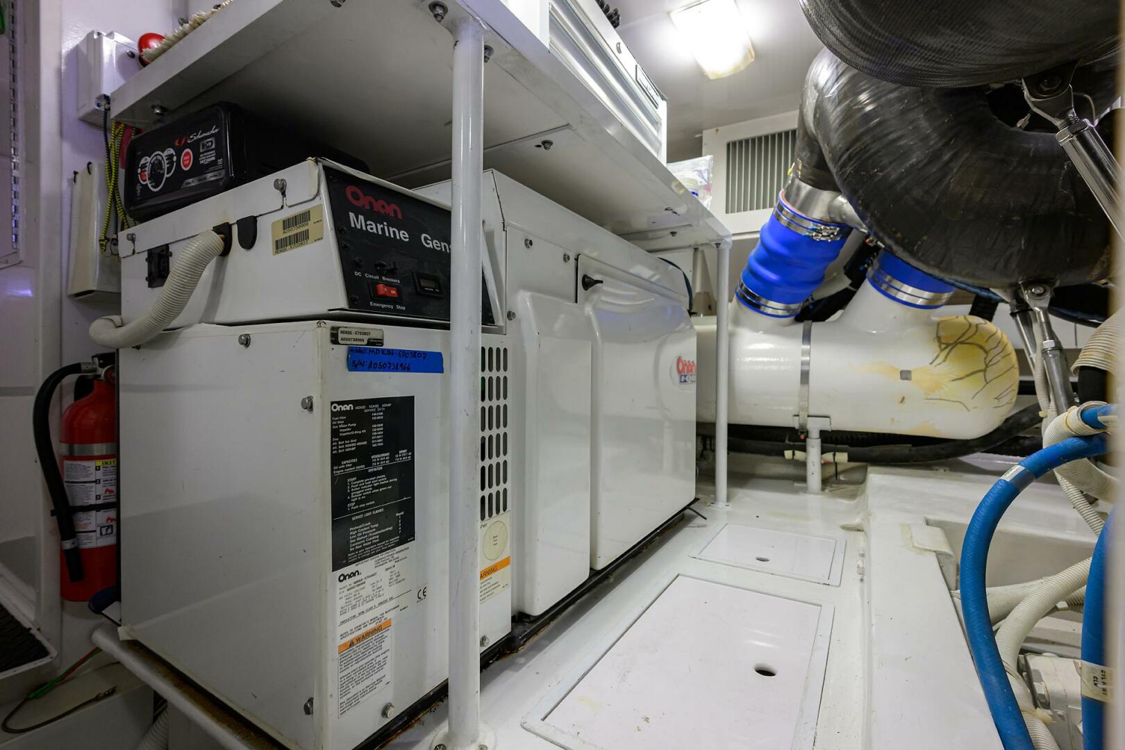 Slide: The Image of Viking 61 Enclosed Bridge 2006 - 4655192