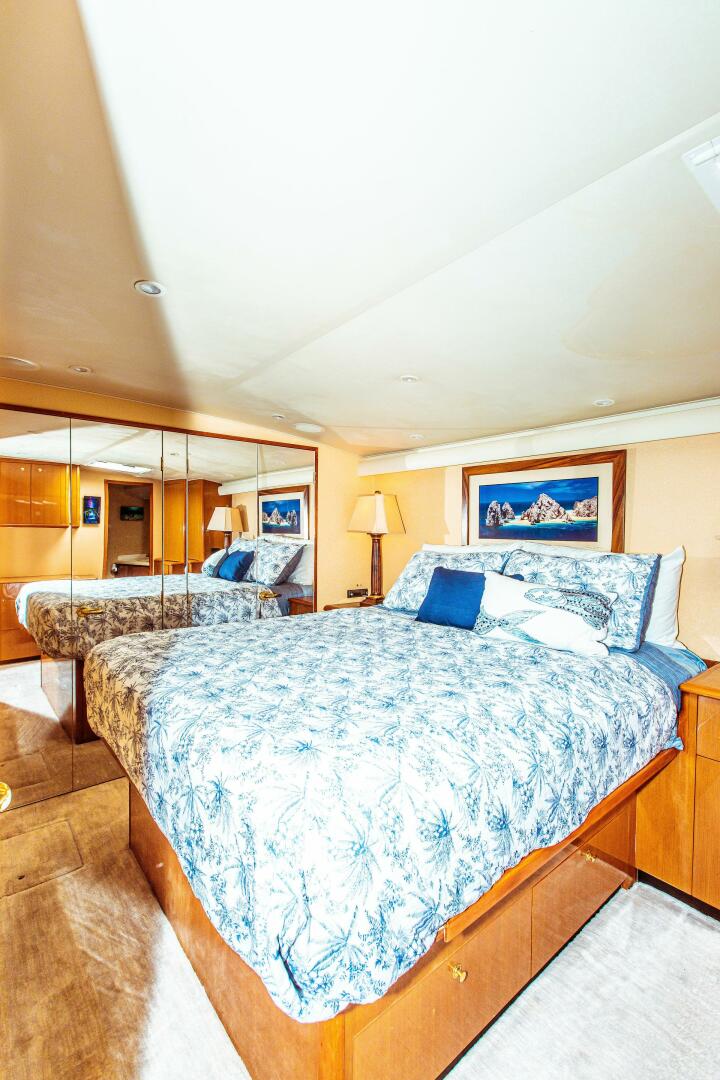 Slide: The Image of 2002 Viking 61 Flybridge Master Stateroom - 3727216