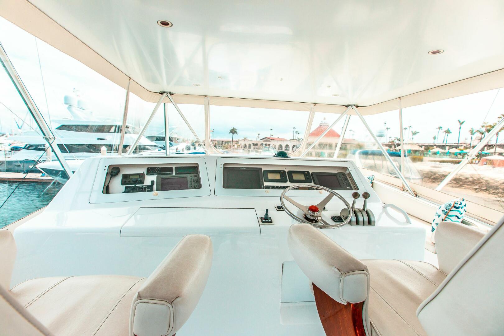 Slide: The Image of 2002 Viking 61 Flybridge Flybridge Helm - 3727122