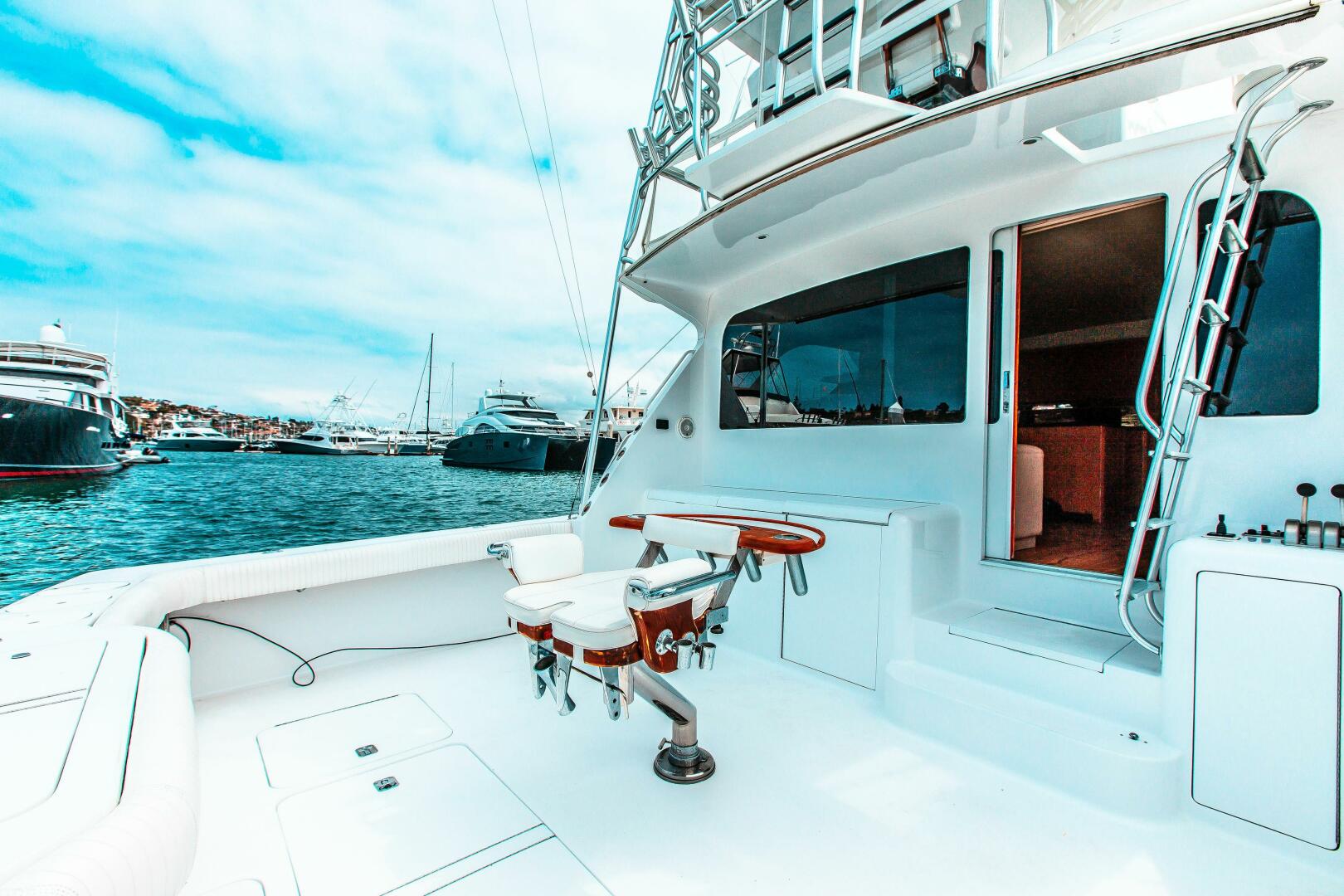 Slide: The Image of 2002 Viking 61 Flybridge Cockpit - 3727120