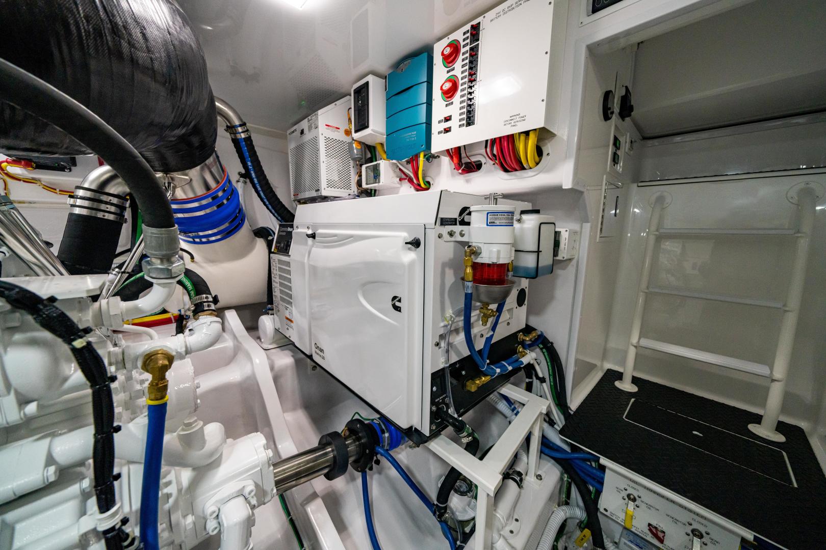 Slide: The Image of Viking 64 Convertible 2025 - 3694148