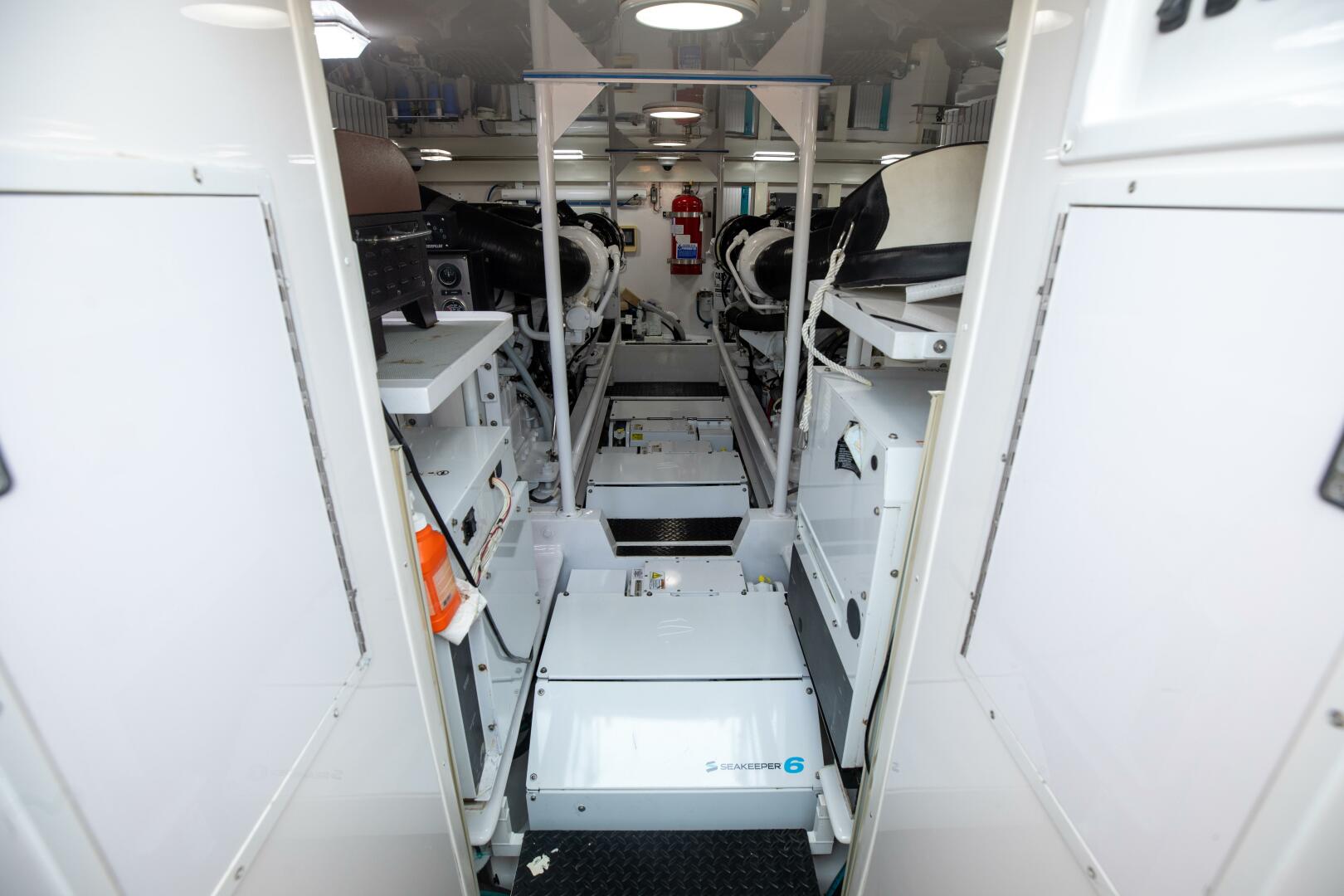 Slide: The Image of 2008 Viking 64 Enclose Bridge- Engine Room - 4622532