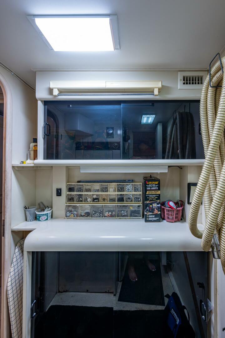 Slide: The Image of Viking 65 1991 - 5313836