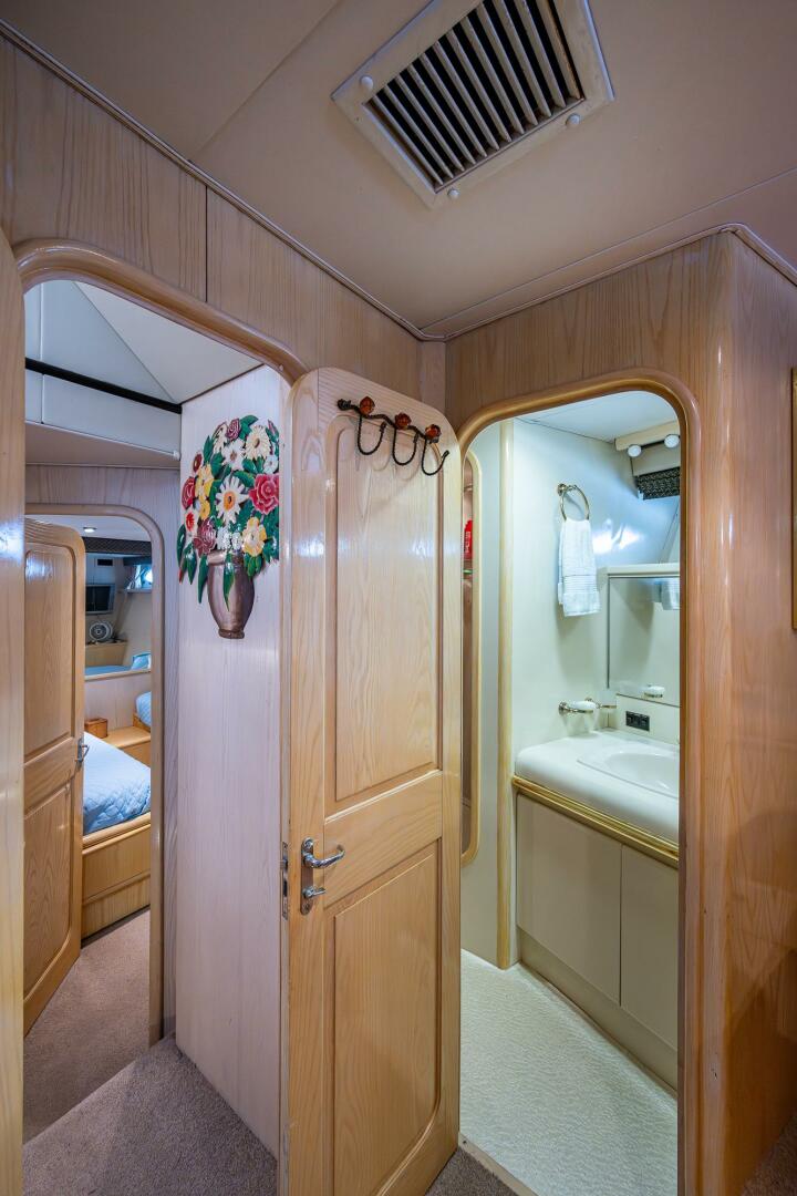 Slide: The Image of Viking 65 1991 - 5313866