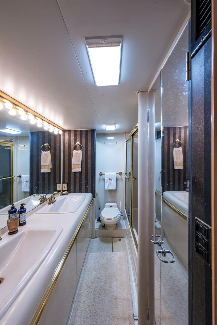 Slide: The Image of Viking 65 1991 - 5313885