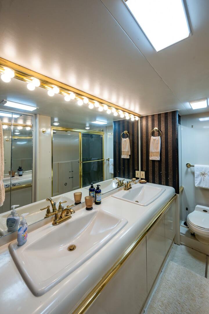 Slide: The Image of Viking 65 1991 - 5313886