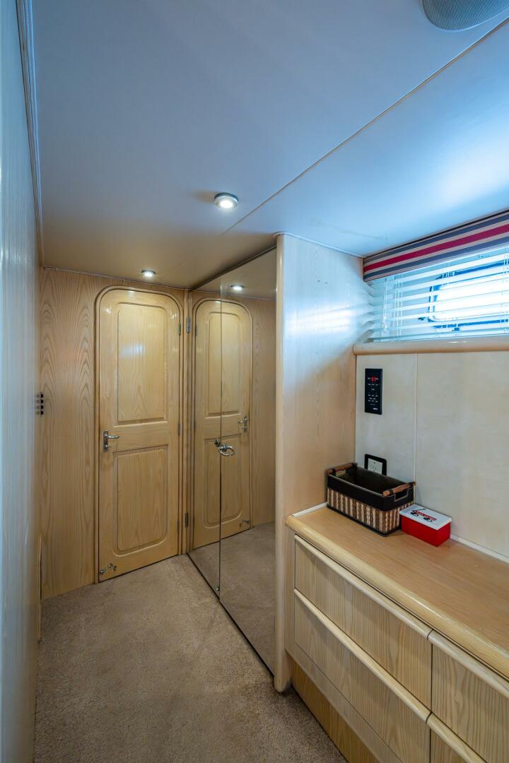 Slide: The Image of Viking 65 1991 - 5313891