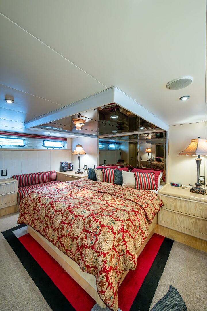 Slide: The Image of Viking 65 1991 - 5313895