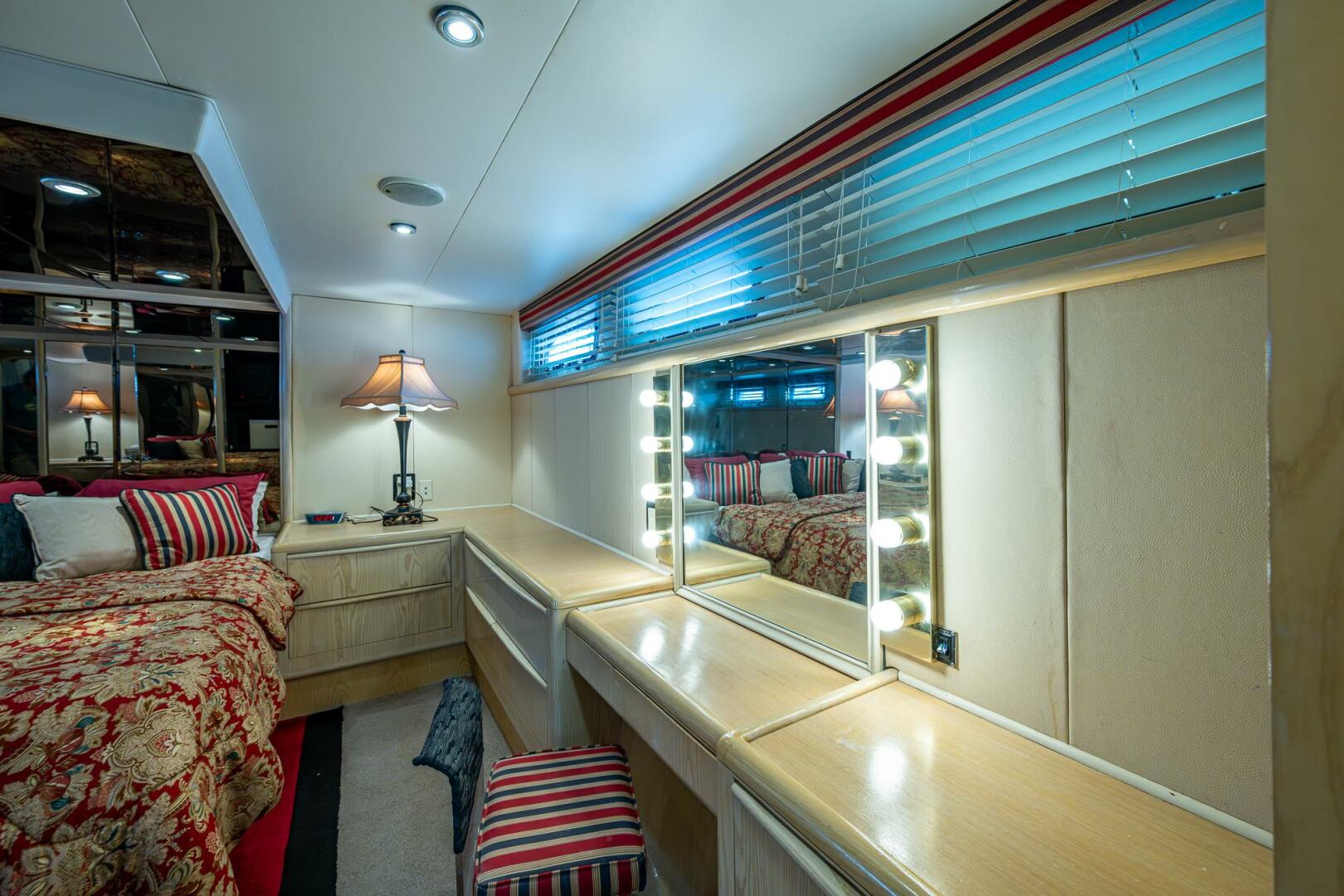 Slide: The Image of Viking 65 1991 - 5313900