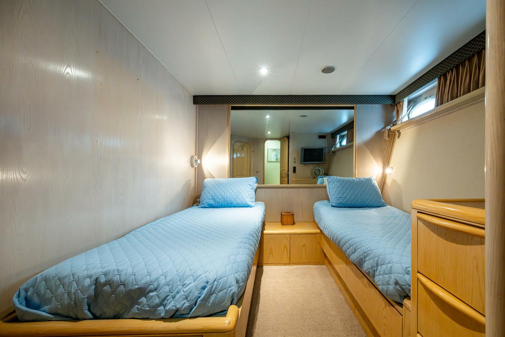 Slide: The Image of Viking 65 1991 - 5313911