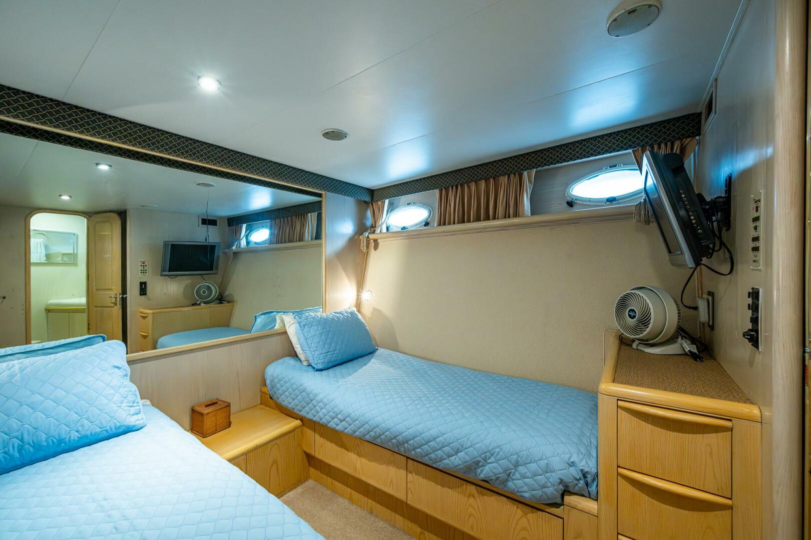 Slide: The Image of Viking 65 1991 - 5313912