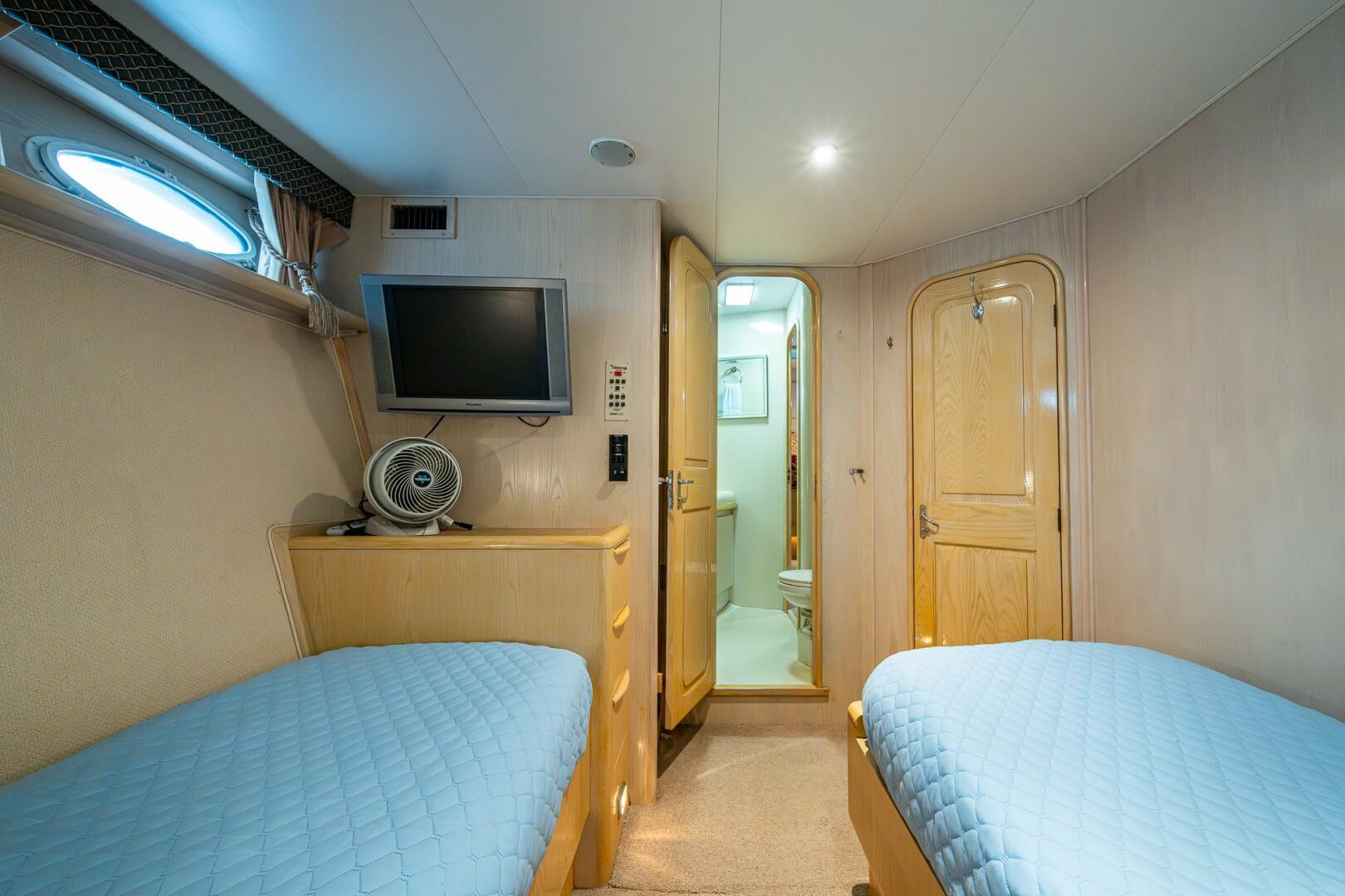 Slide: The Image of Viking 65 1991 - 5313913