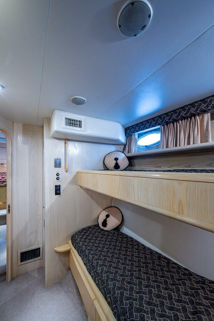 Slide: The Image of Viking 65 1991 - 5313953