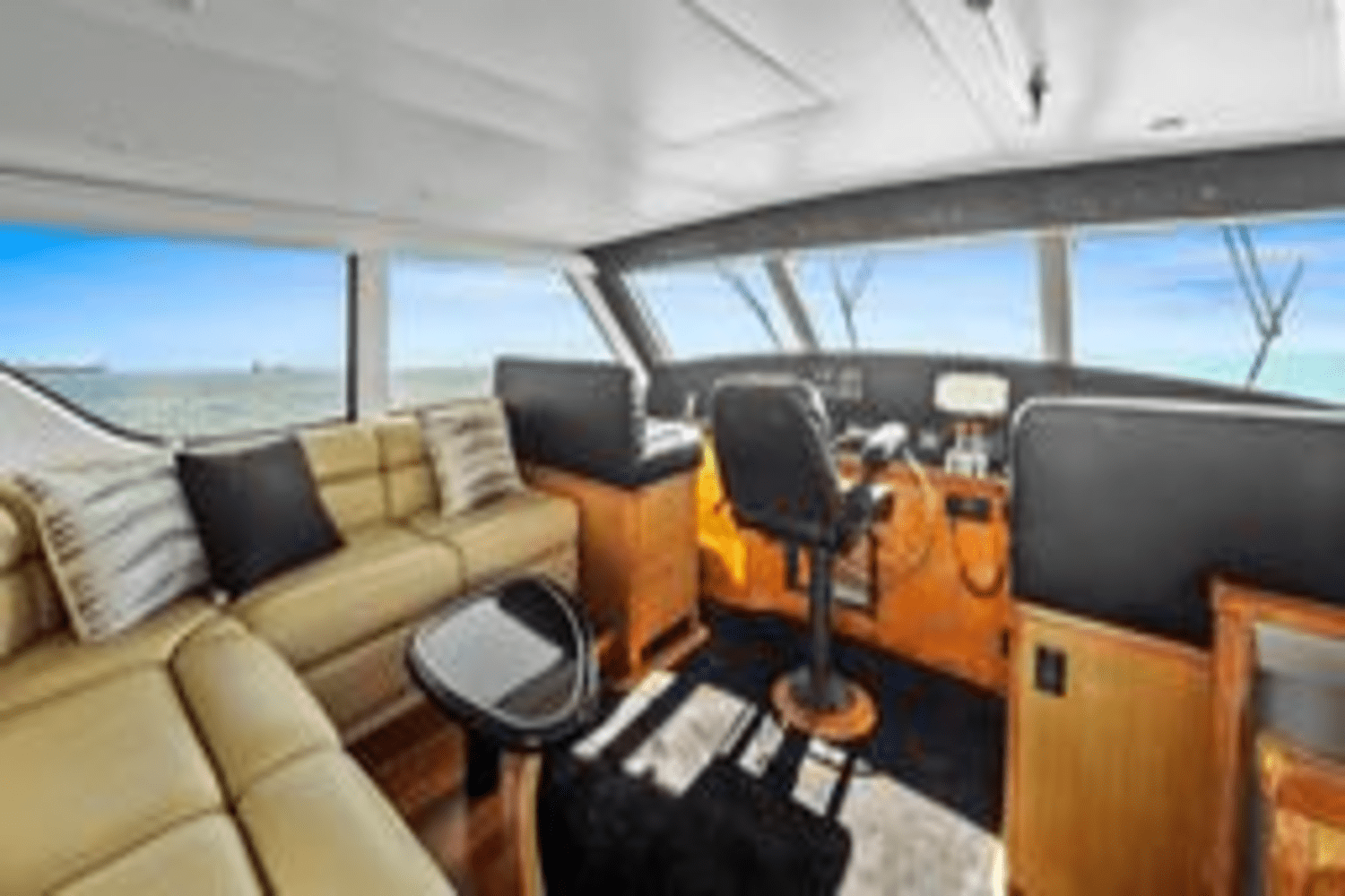 Slide: The Image of Viking 65 ENCLOSED BRIDGE 2002 - 18