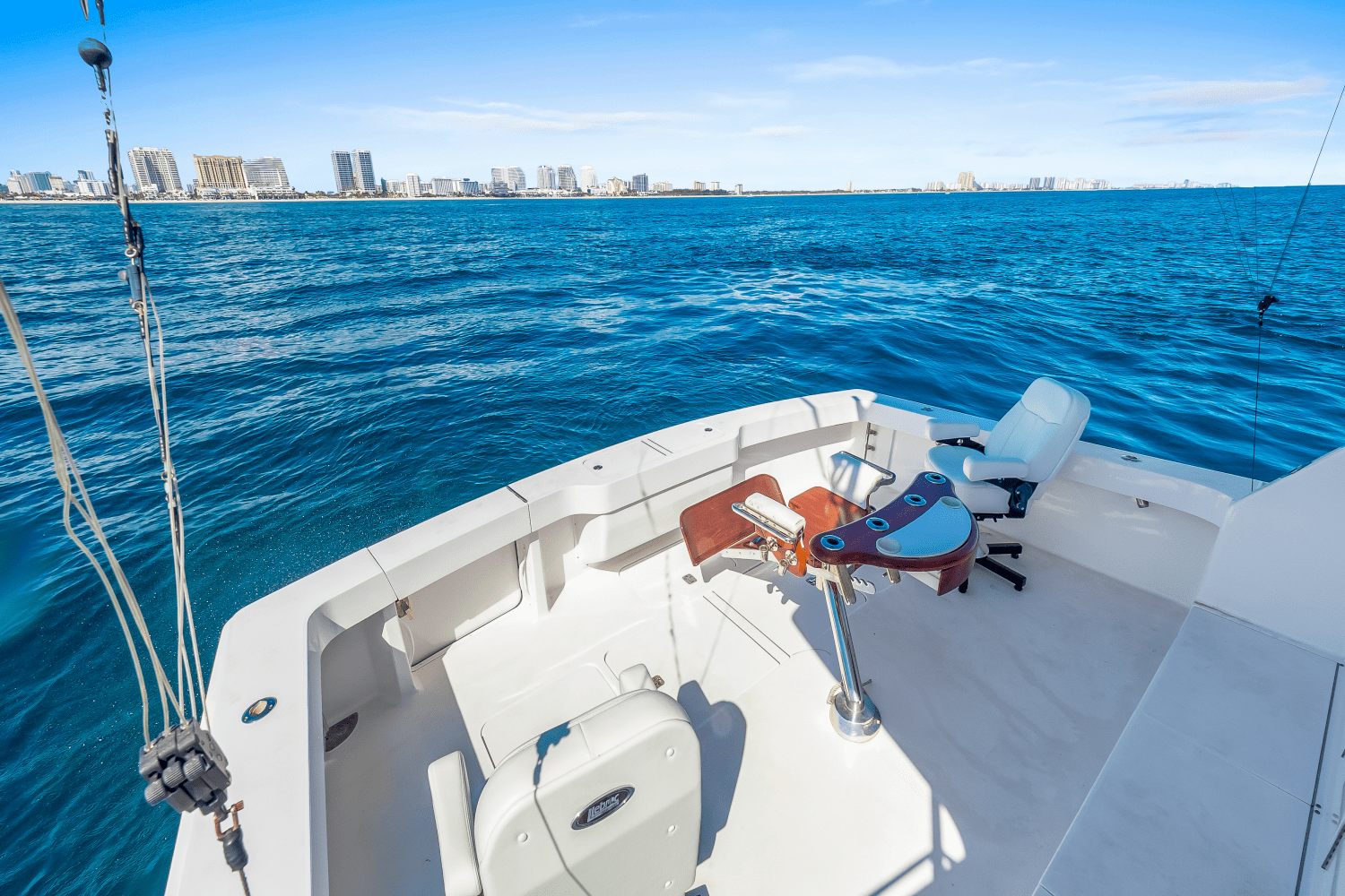 Slide: The Image of Viking 65 ENCLOSED BRIDGE 2002 - 24