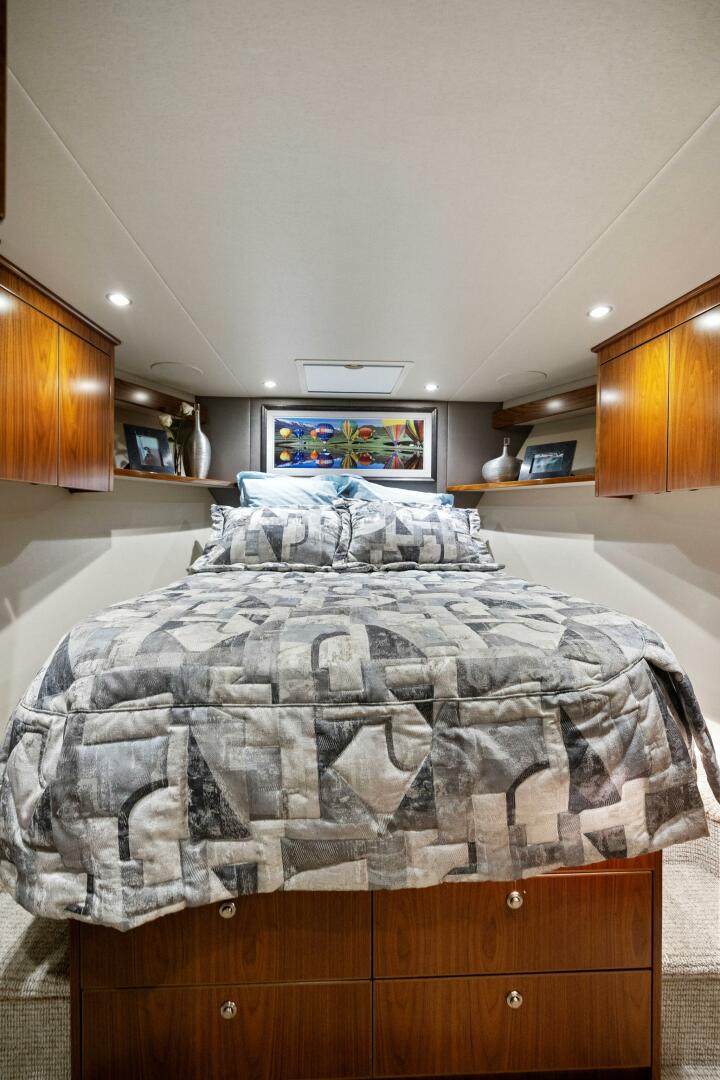 Slide: The Image of 2021 Viking 68 CNV 'Plan B' VIP Forward Stateroom - 3958522